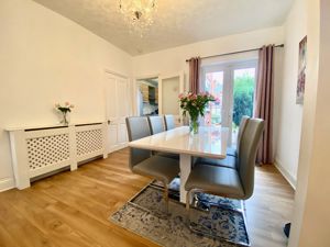 Dining Room- click for photo gallery